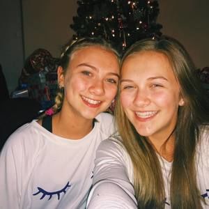 Meet your Posher, Lydia